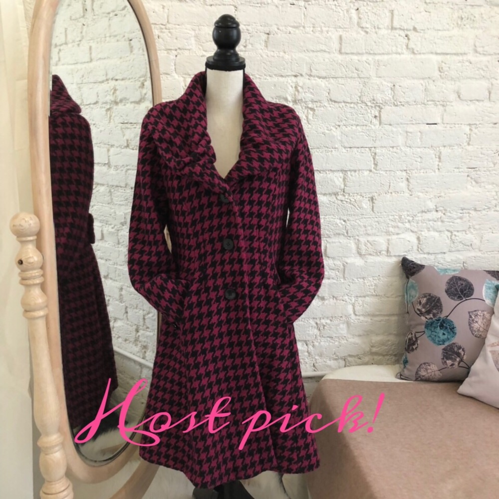 🎉Host Pick🎉 Express Ruffled Peacoat